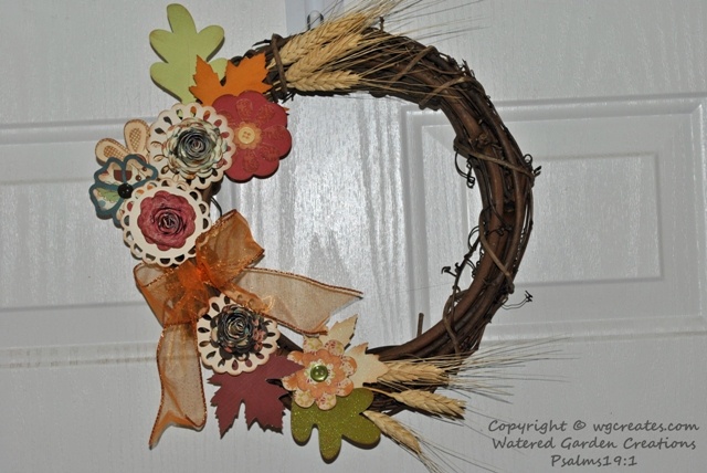 The fall wreath I made at Cricut club.