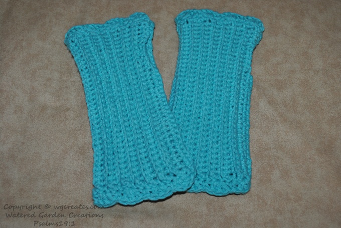 Fingerless gloves I made for my mom.